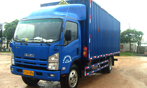 货物危险品运输车辆展示